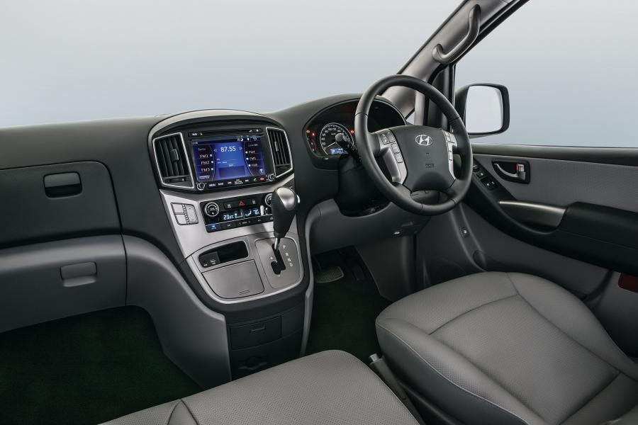 Интерьер Hyundai H-1 Bus 2018 года  (ZA) (фото 13 из 14)